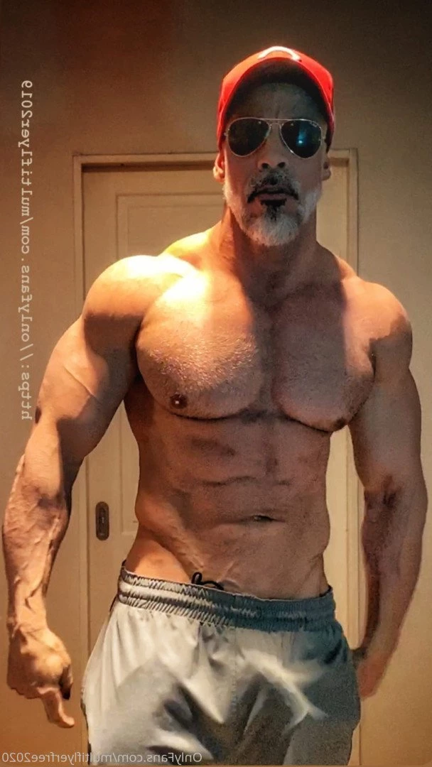 multiflyerfree2020 Onlyfans leaked photo 3810890 on Hotleaks.tv