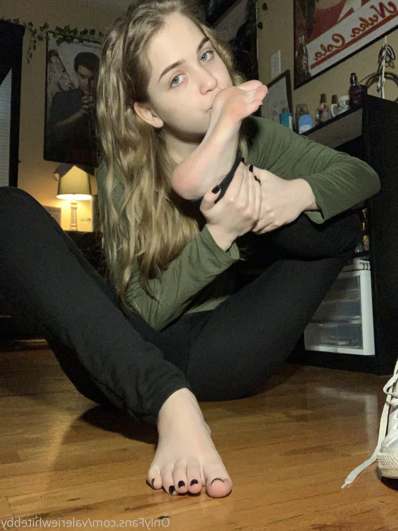 Valerie ✨ [ valeriewhitebby ] Onlyfans leaked photo 9915185 on Hotleaks.tv