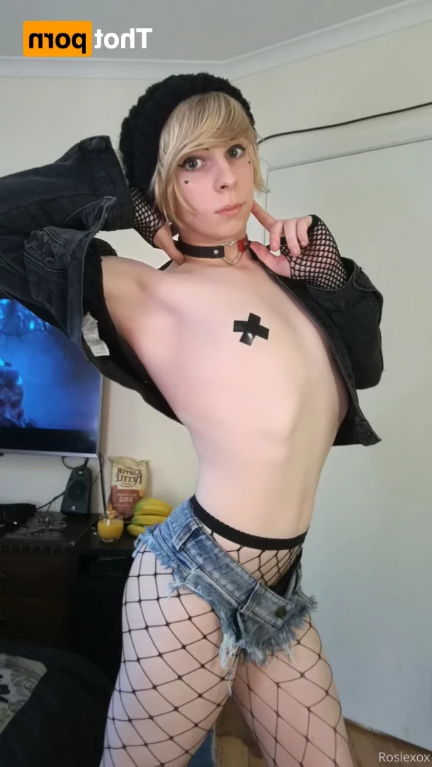 RosieXOX [ rosiexox2 ] Onlyfans leaked photo 14817263 on Hotleaks.tv