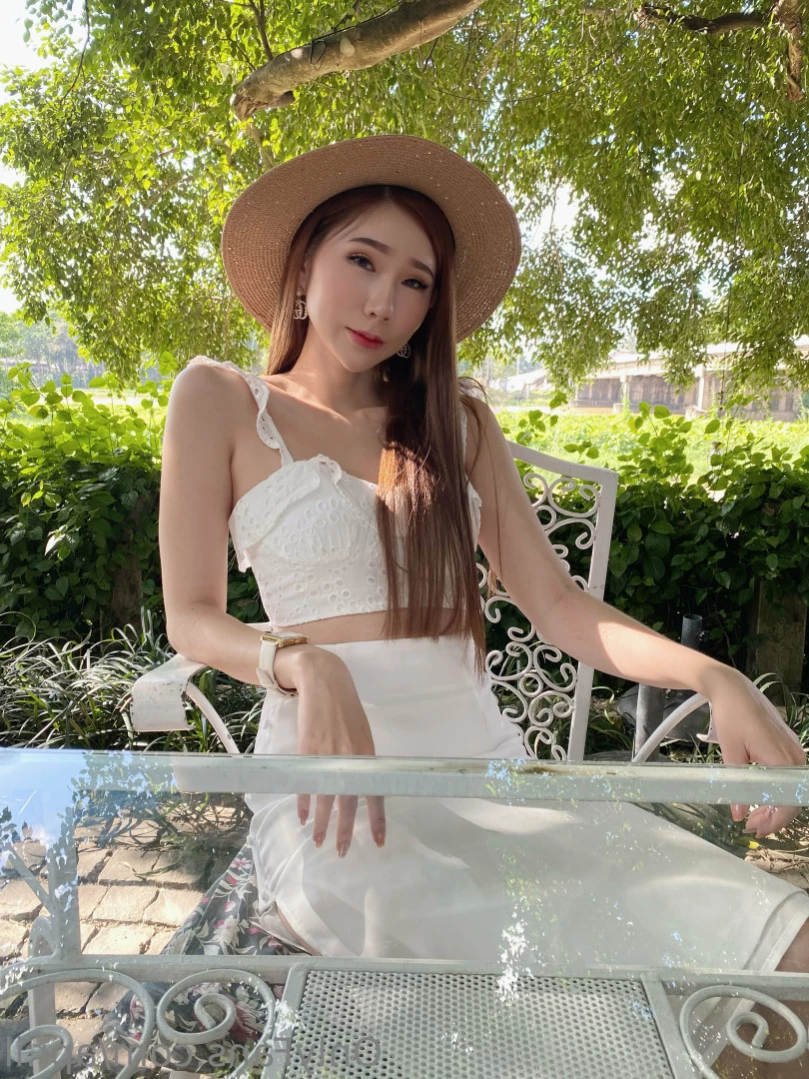 💋🌺 𝓐𝓹𝓻𝓲𝓵 🌺💋 [ apr.il ] Onlyfans leaked photo 15397954 on Hotleaks.tv