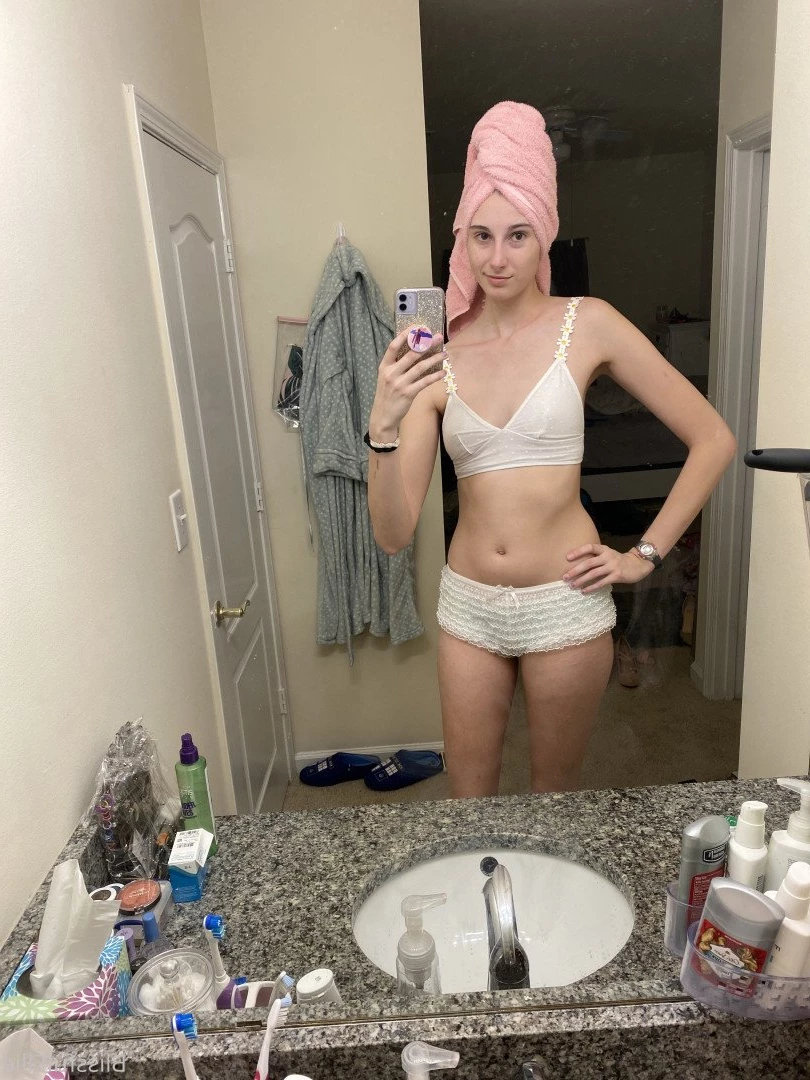Ellie Burns 💕 [ blissfulellie ] Onlyfans leaked photo 3813951 on Hotleaks.tv