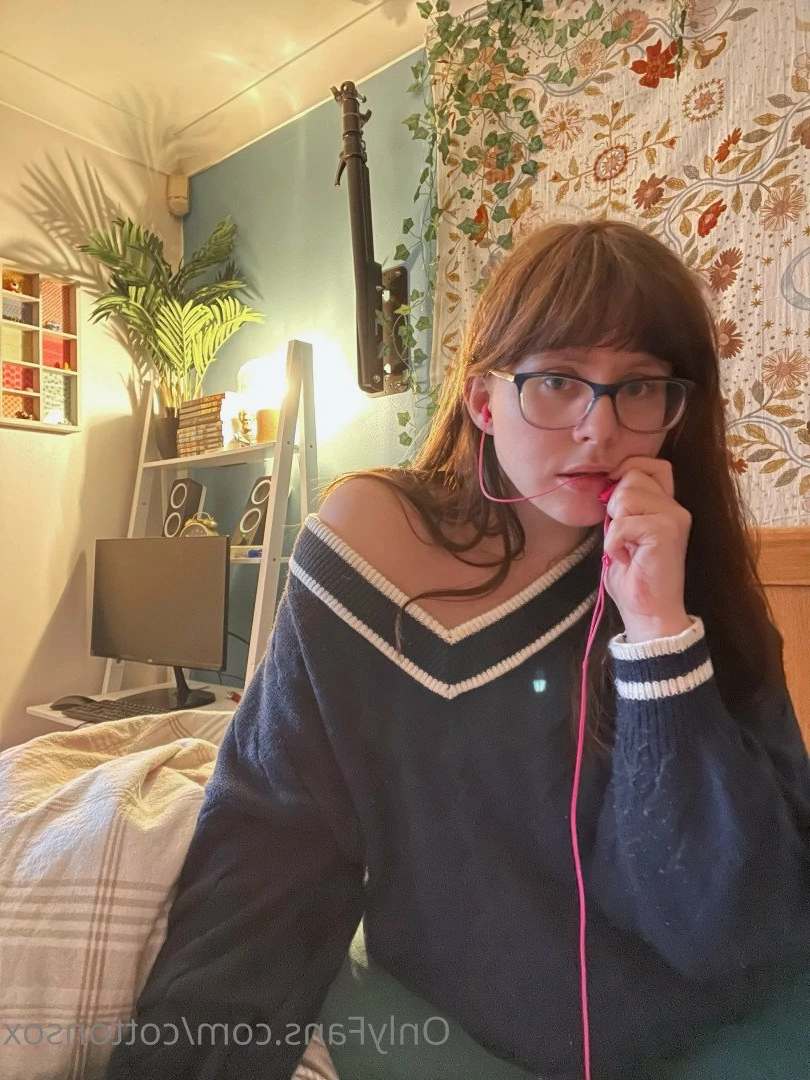 Alice CottonSox [ cottonsox ] Onlyfans leaked photo 2244536 on Hotleaks.tv