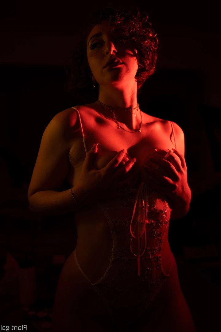 Ivy 🌿😈 [ plantgal ] Onlyfans leaked photo 3978113 on Hotleaks.tv