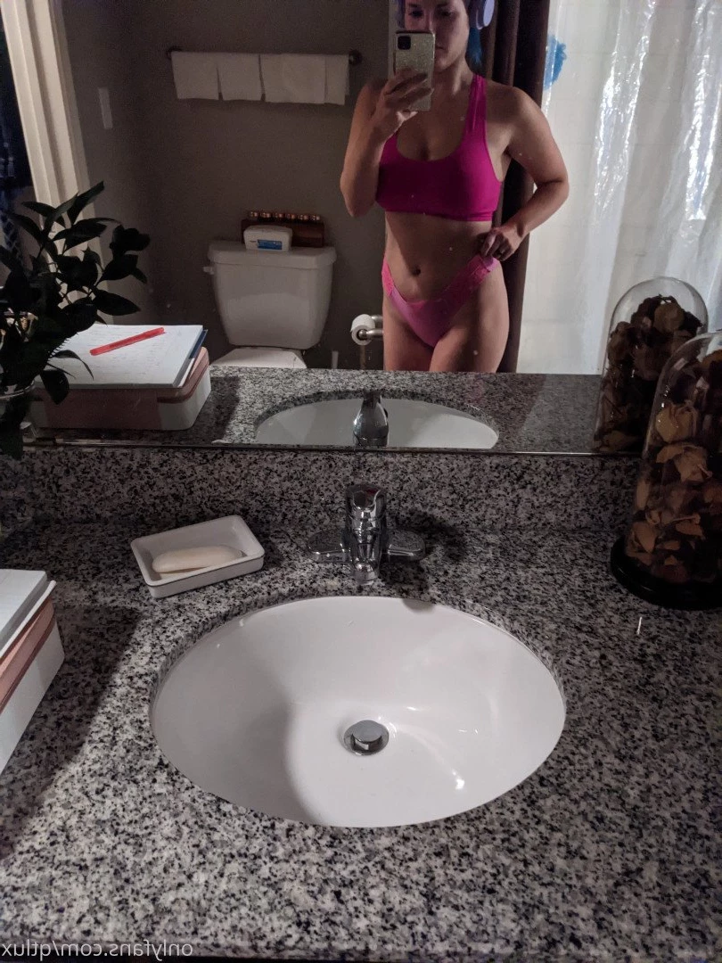 QT Lux [ qtlux ] Onlyfans leaked photo 2214886 on Hotleaks.tv
