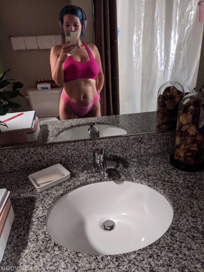 QT Lux [ qtlux ] Onlyfans leaked photo 2215389 on Hotleaks.tv