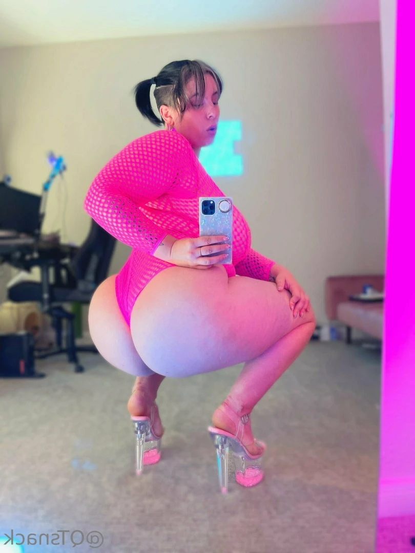 QTsnack [ qtsnacksquad ] Onlyfans leaked photo 6404358 on Hotleaks.tv