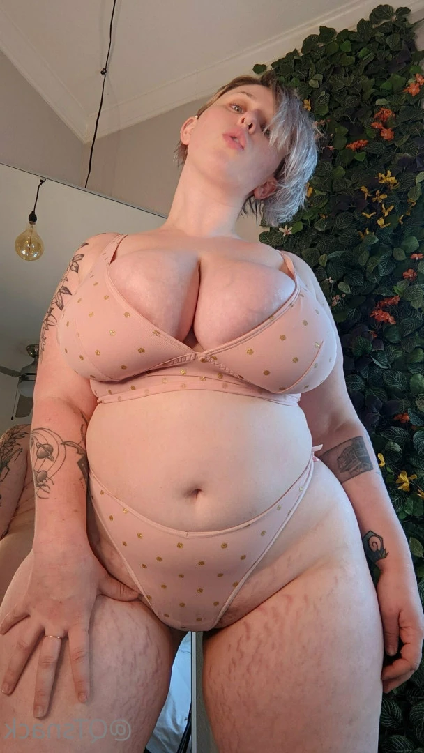 QTsnack [ qtsnacksquad ] Onlyfans leaked photo 6406093 on Hotleaks.tv