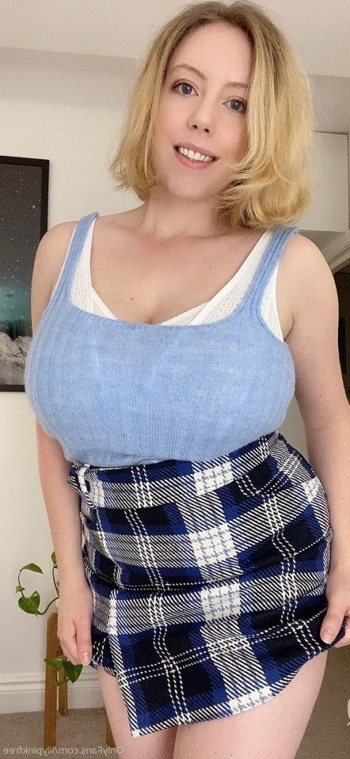 Busty Lily [ bustylily ] Onlyfans leaked photo 219922 on Hotleaks.tv