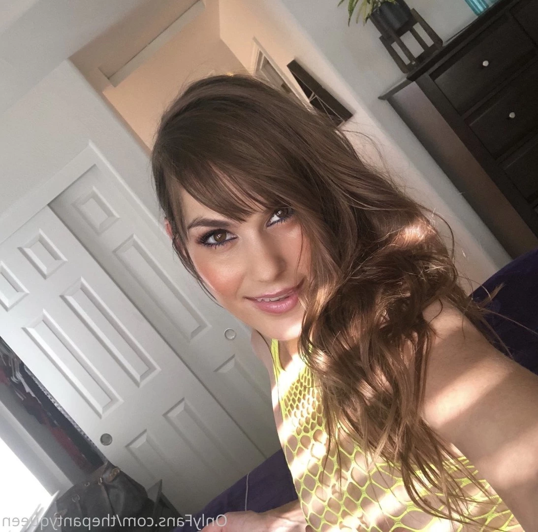 𝑴𝒊𝒔𝒔𝒎𝒆𝒇𝒐𝒓𝒆𝒗𝒆𝒓💜𝐹𝐸𝑇𝐼𝑆𝐻 [ thepantyqueen ] Onlyfans leaked photo 3834150 on Hotleaks.tv