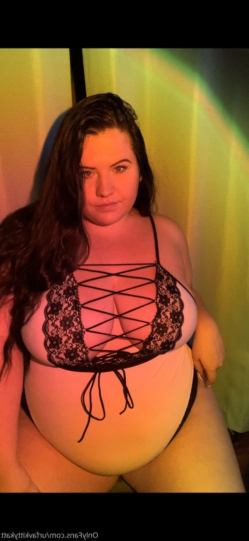 🍭 𝑯𝑶𝑹𝑵𝒀  BBW KITTY 🐱 CHECK DMs 👀 [ urfavkittykatt ] Onlyfans leaked photo 4450356 on Hotleaks.tv