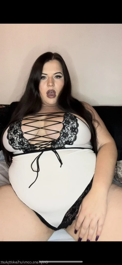 🍭 𝑯𝑶𝑹𝑵𝒀  BBW KITTY 🐱 CHECK DMs 👀 [ urfavkittykatt ] Onlyfans leaked photo 4451845 on Hotleaks.tv