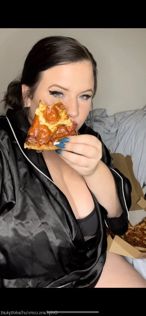 🍭 𝑯𝑶𝑹𝑵𝒀  BBW KITTY 🐱 CHECK DMs 👀 [ urfavkittykatt ] Onlyfans leaked photo 4452608 on Hotleaks.tv