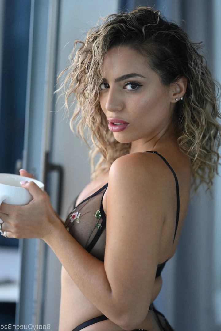 araqueenbae [ bootyqueenbae ] Onlyfans leaked photo 6066488 on Hotleaks.tv