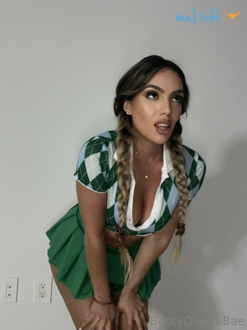 araqueenbae [ bootyqueenbae ] Onlyfans leaked photo 12025326 on Hotleaks.tv