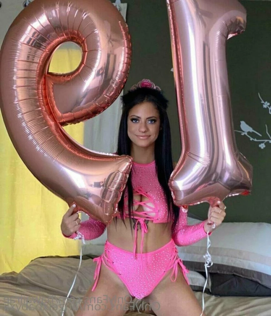College Sweetheart 😘😘 [ hawaiirae ] Onlyfans leaked photo 3693033 on Hotleaks.tv
