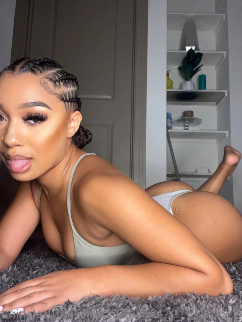 Bubble Booty💋 [ naturalchina ] Onlyfans leaked photo 12696537 on Hotleaks.tv