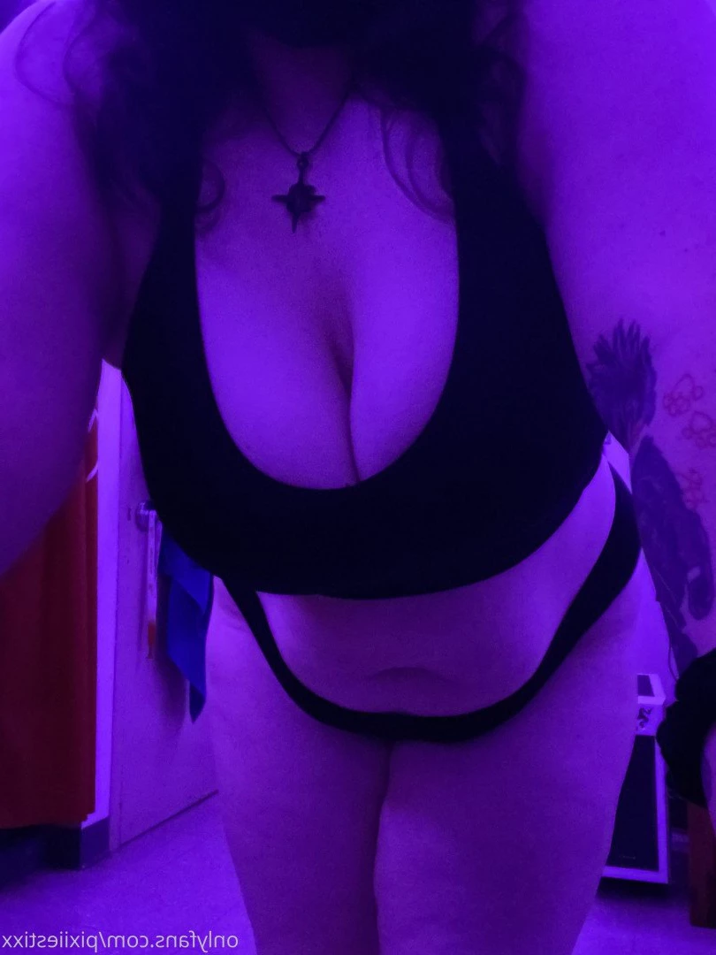 pixiiestixx Onlyfans leaked photo 3898004 on Hotleaks.tv