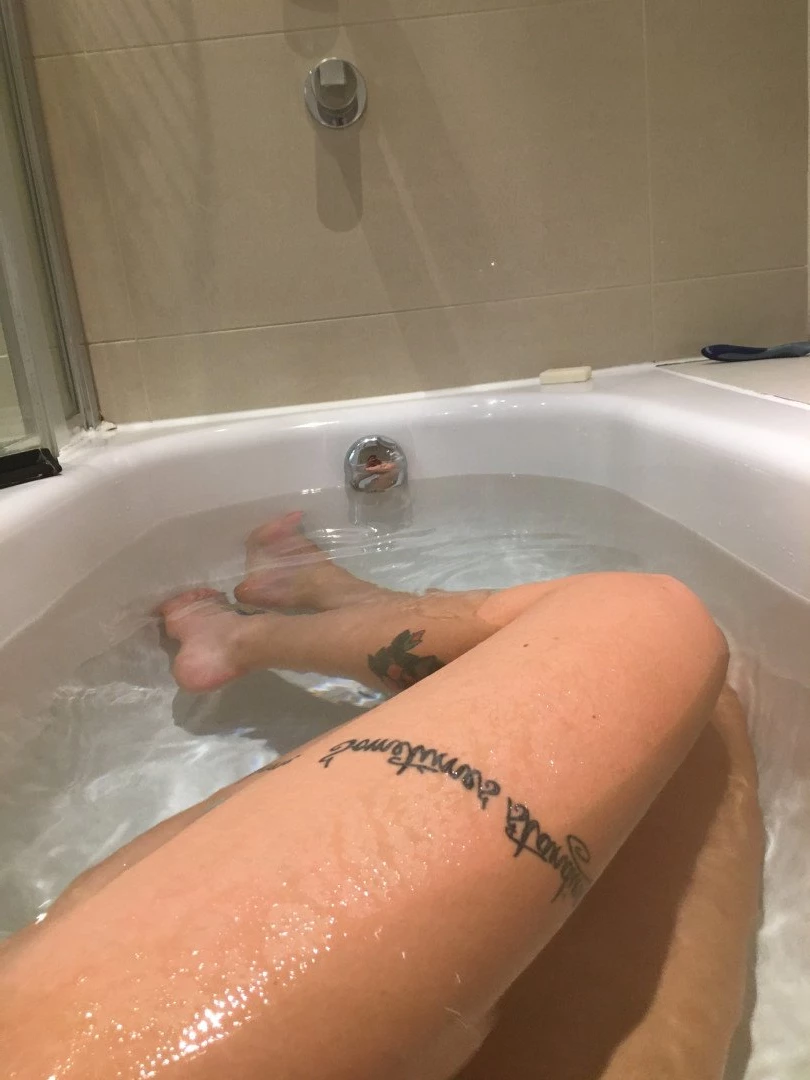 Adreena Cuckoldress [ adreenacuckoldress ] Onlyfans leaked photo 3662844 on Hotleaks.tv