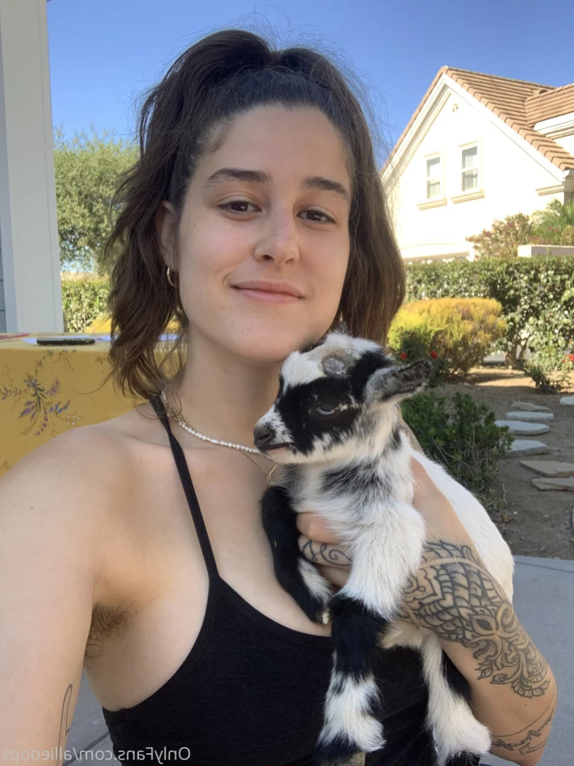Allie Oops [ allieoops ] Onlyfans leaked photo 11502403 on Hotleaks.tv