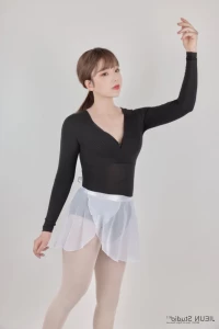 16045837