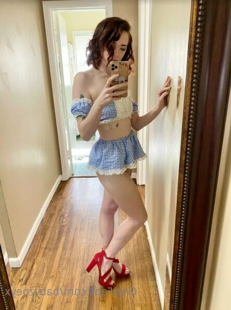 Zoey [ babyzoeyx ] Onlyfans leaked photo 6182384 on Hotleaks.tv