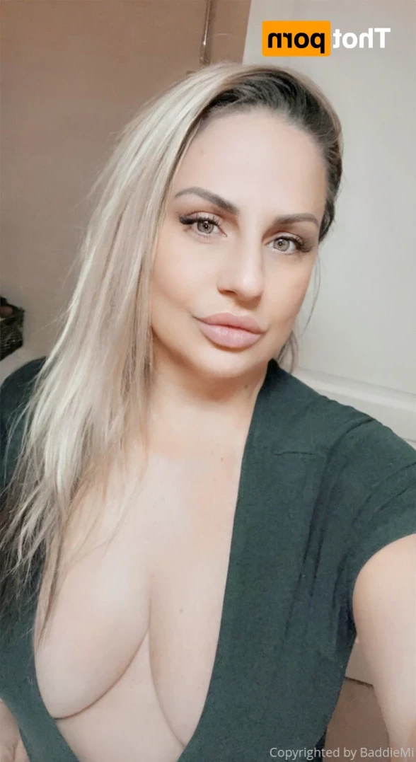 𝗖𝗮𝗹𝗹 𝗢𝗳 𝗕𝗼𝗼𝘁𝘆 🍑 [ baddiemi ] Onlyfans leaked photo 12504535 on Hotleaks.tv