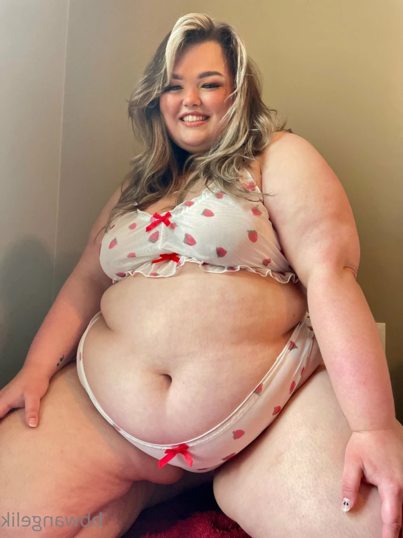 UR FAT GF 💖 [ bbwangelik ] Onlyfans leaked photo 10942117 on Hotleaks.tv