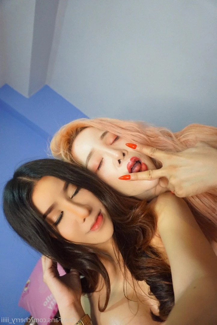 🍬🎀 𝓬𝓱𝓮𝓻𝓻𝓲𝓮𝓼 ★ TOP 0.7% 🎀 🍬 [ cherry_iiiii ] Onlyfans leaked photo 239193 on Hotleaks.tv