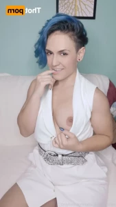 16301668