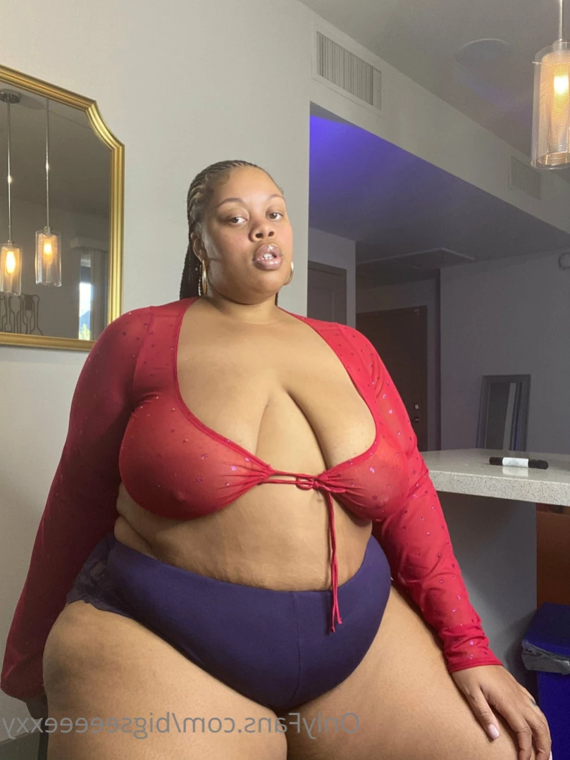 𝗕𝗕𝗪 𝗙𝗔𝗡𝗧𝗔𝗦𝗬 👄 [ bigseeeeexxy ] Onlyfans leaked photo 10873694 on Hotleaks.tv