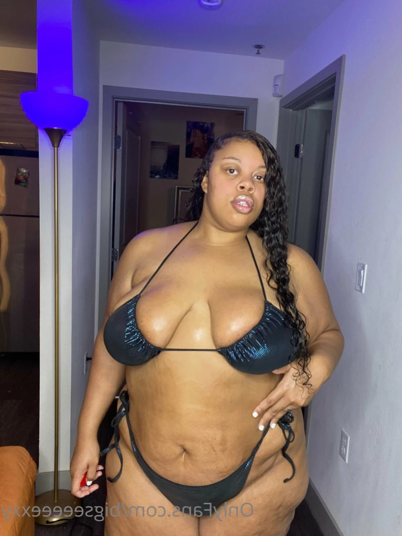 𝗕𝗕𝗪 𝗙𝗔𝗡𝗧𝗔𝗦𝗬 👄 [ bigseeeeexxy ] Onlyfans leaked photo 11948680 on Hotleaks.tv