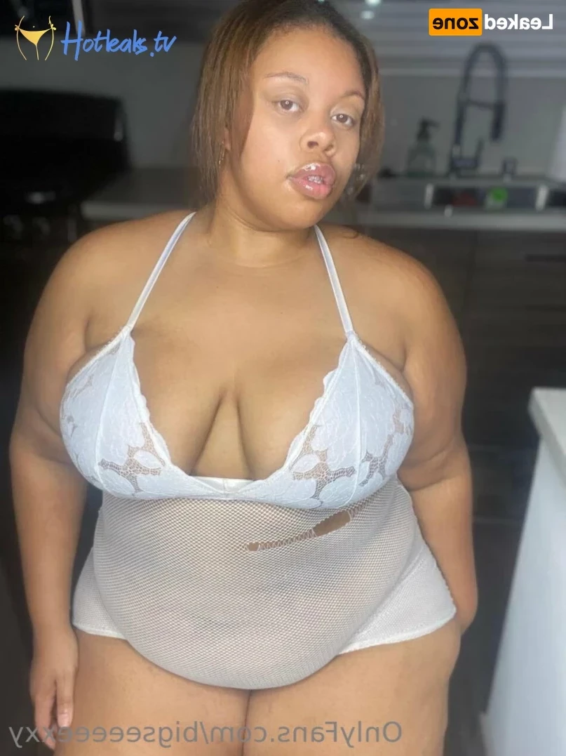 𝗕𝗕𝗪 𝗙𝗔𝗡𝗧𝗔𝗦𝗬 👄 [ bigseeeeexxy ] Onlyfans leaked photo 14627300 on Hotleaks.tv