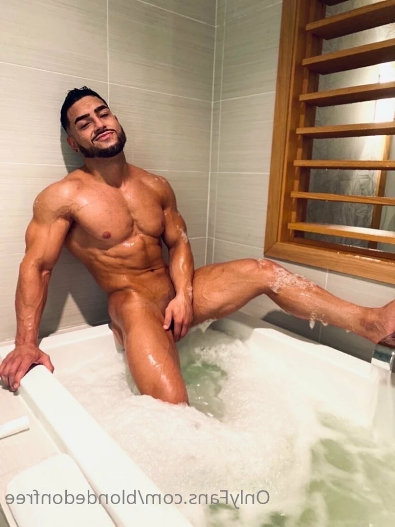 Closer Look Men Free [ closerlookmen ] Onlyfans leaked photo 5844523 on Hotleaks.tv