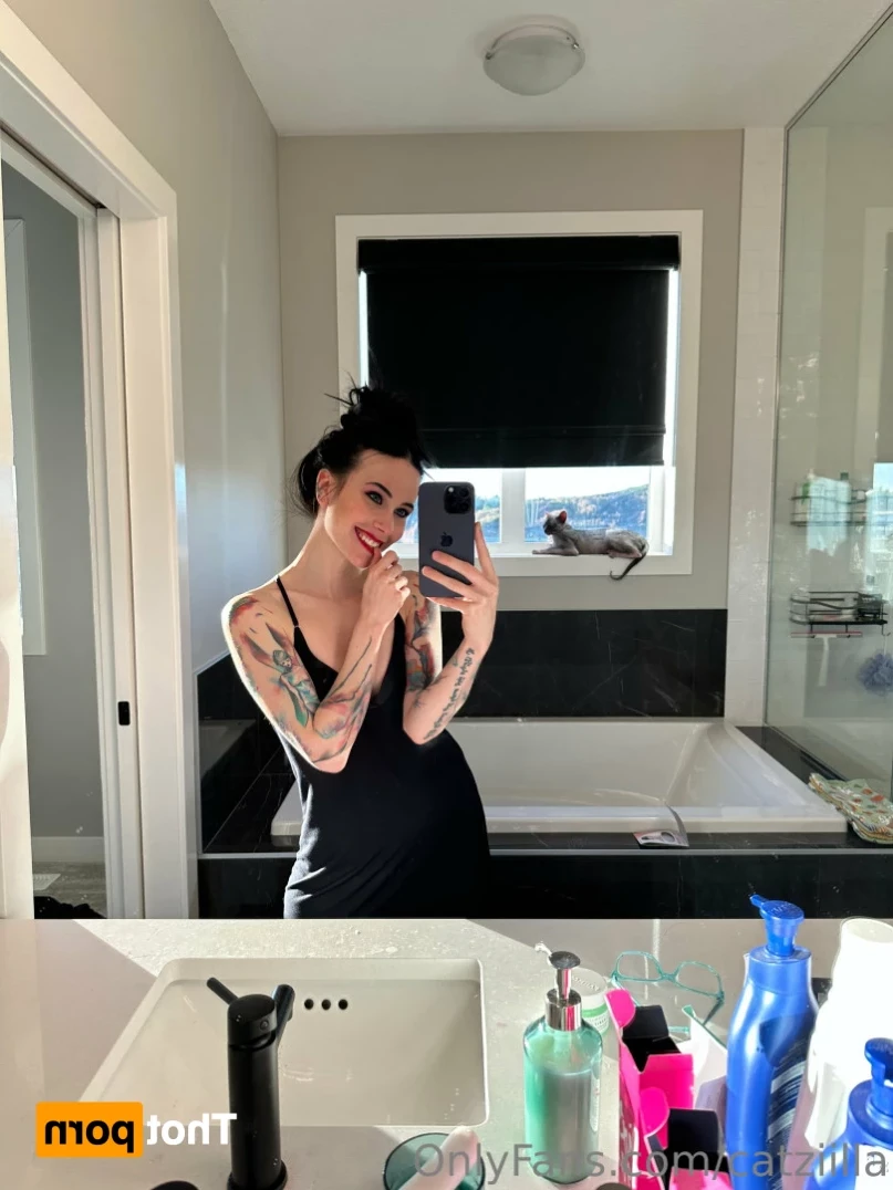 Cat [ catziilla ] Onlyfans leaked photo 11837260 on Hotleaks.tv