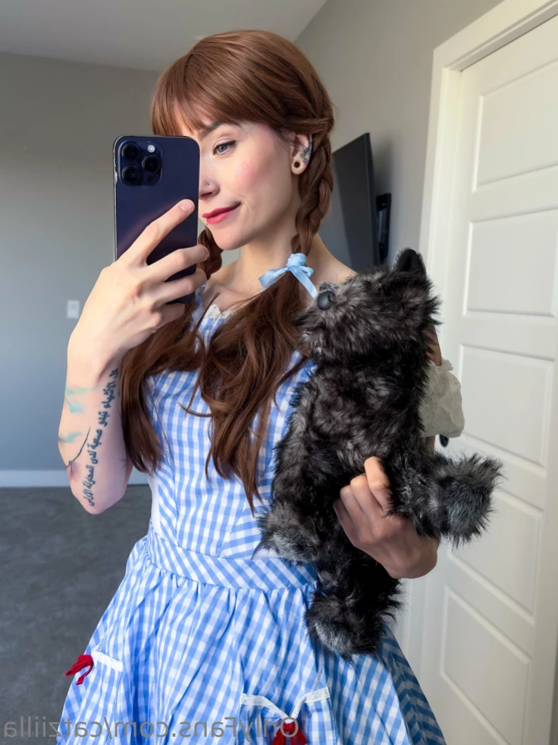 Cat [ catziilla ] Onlyfans leaked photo 14234150 on Hotleaks.tv