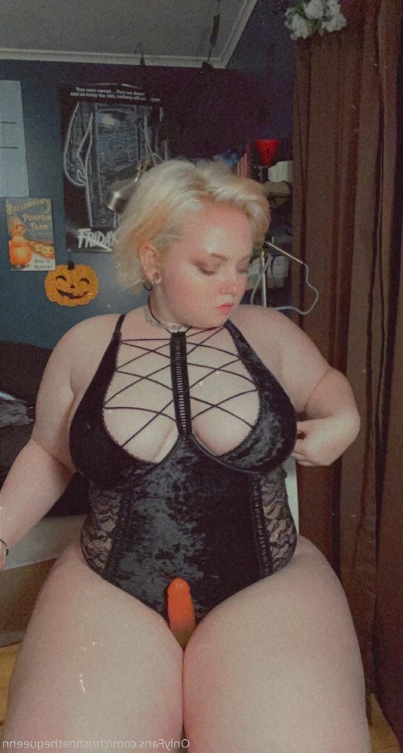 Christinethequeen [ christinethequeenn ] Onlyfans leaked photo 256281 on Hotleaks.tv