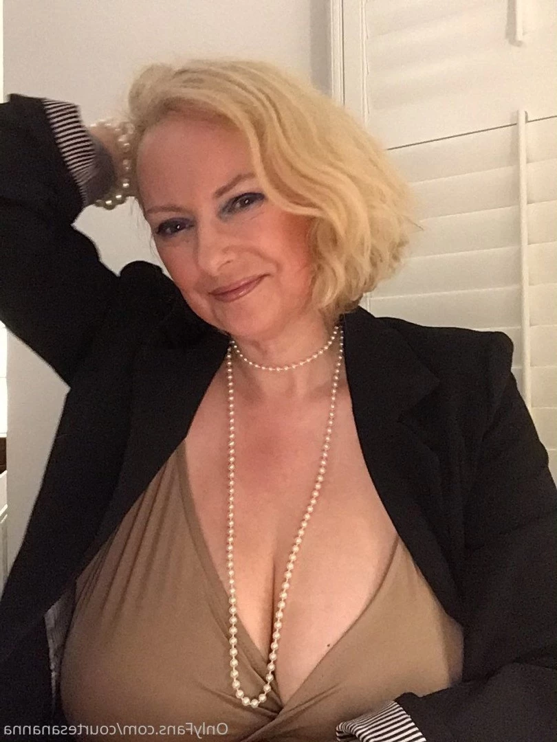 Courtesan Annabel [ courtesananna ] Onlyfans leaked photo 3529166 on Hotleaks.tv
