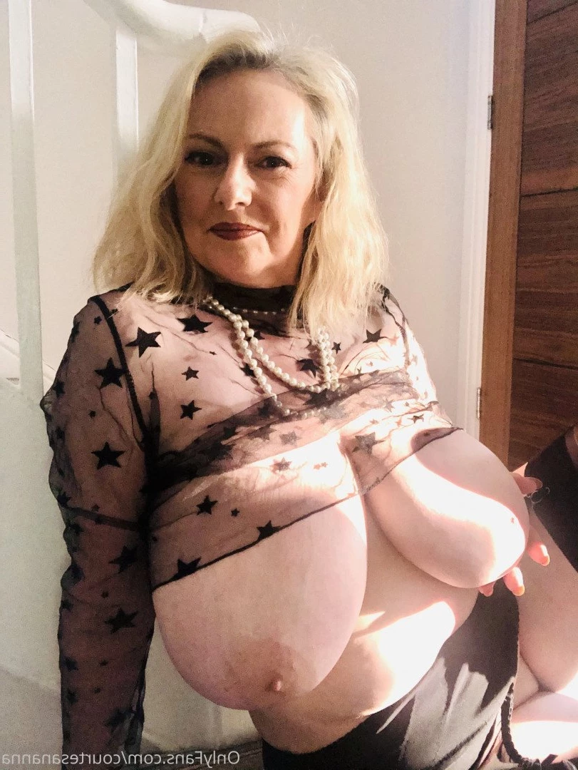 Courtesan Annabel [ courtesananna ] Onlyfans leaked photo 3530720 on Hotleaks.tv