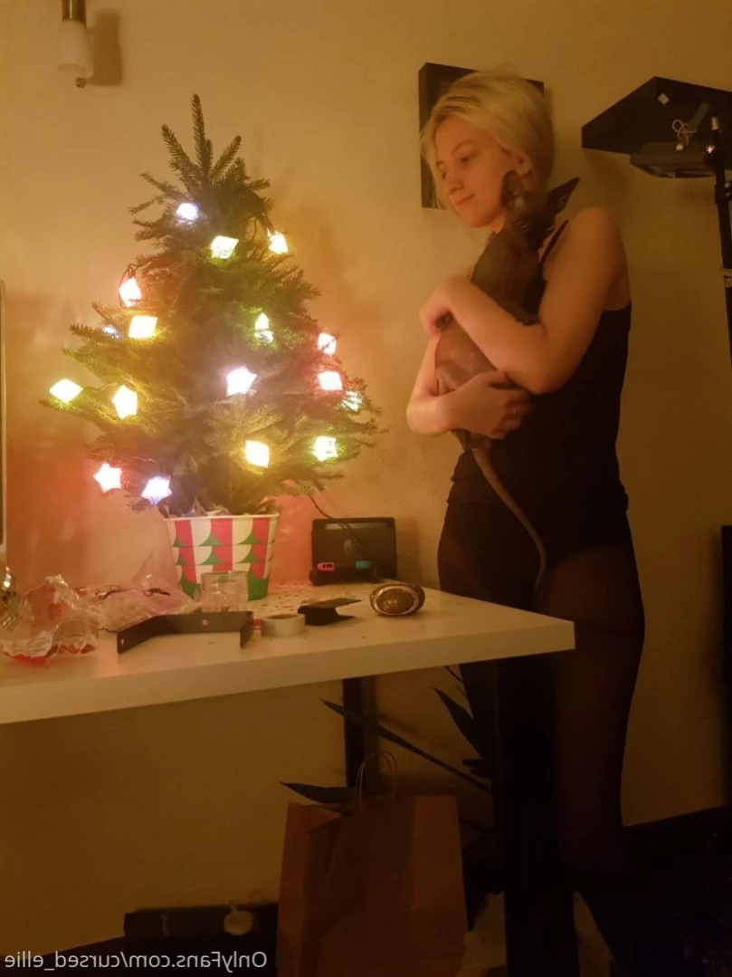 Cursed Ellie 💌 [ cursed_ellie ] Onlyfans leaked photo 12469634 on Hotleaks.tv