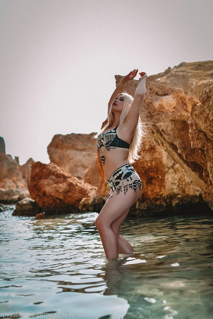 💖Alice Mark💦 [ dreamalicevip ] Onlyfans leaked photo 6106312 on Hotleaks.tv
