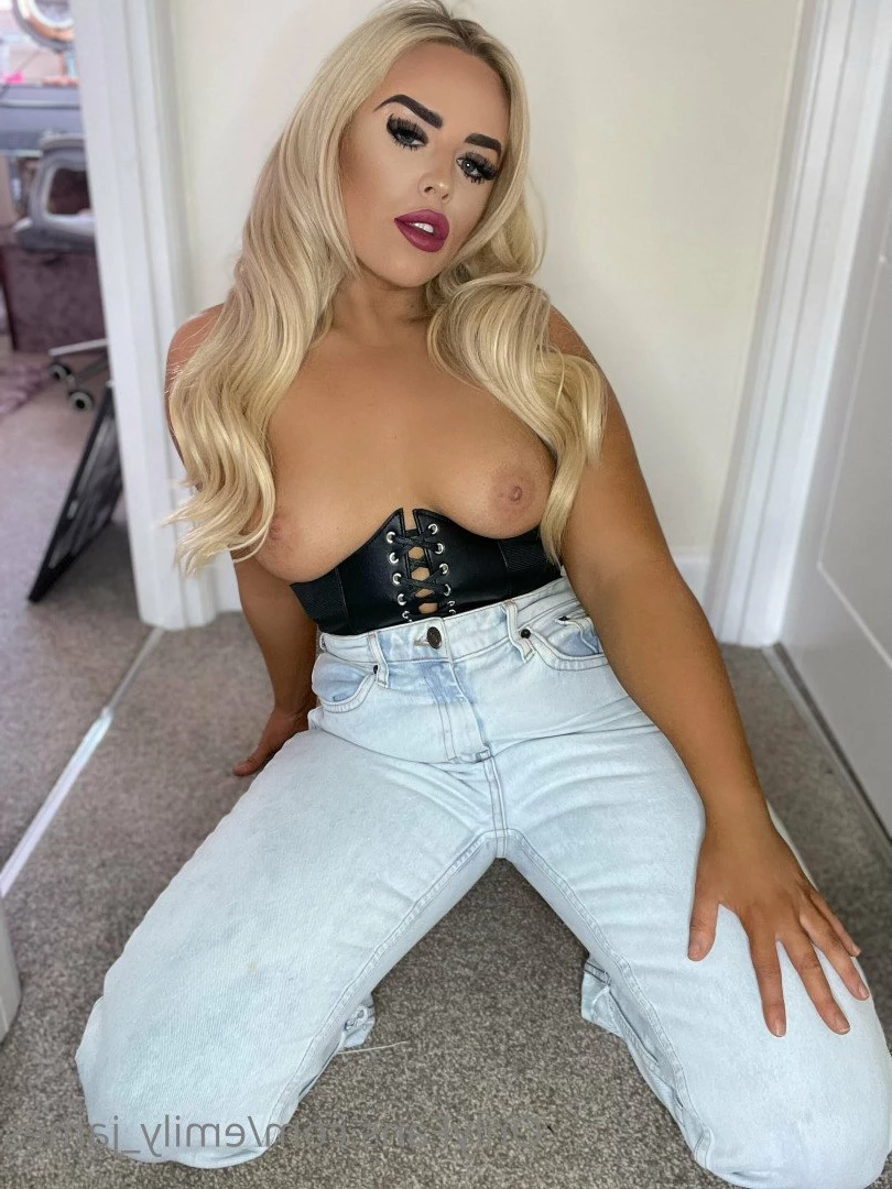 Emily [ emily_james ] Onlyfans leaked photo 3374536 on Hotleaks.tv