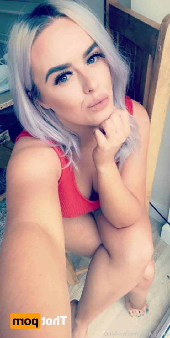 Emily [ emily_james ] Onlyfans leaked photo 14413374 on Hotleaks.tv