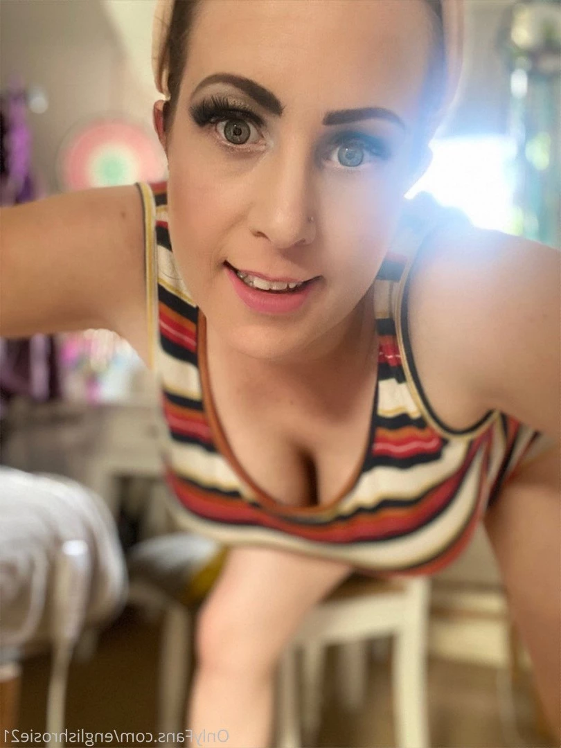 Sexy momma M1LF Rosie Big tits girl [ englishrosie21 ] Onlyfans leaked photo 3682403 on Hotleaks.tv