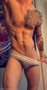 3404718