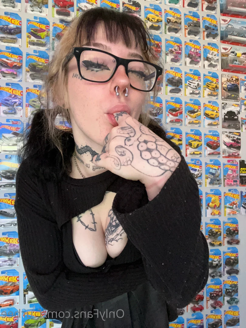 furbs [ f_urbee ] Onlyfans leaked photo 6903380 on Hotleaks.tv