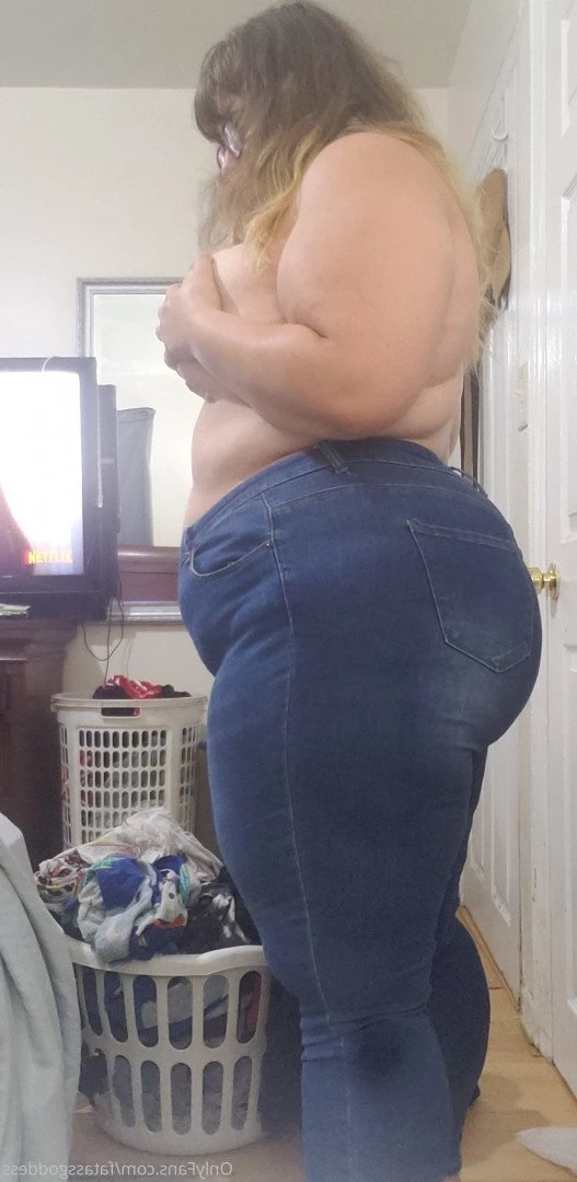 Fat Ass Goddess [ fatassgoddess ] Onlyfans leaked photo 3556521 on Hotleaks.tv
