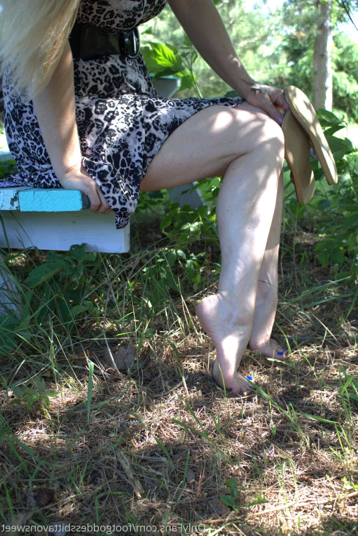 Foot Fetish Goddess Bitta VonSweet feet [ footgoddessbittavonsweet ] Onlyfans leaked photo 5945404 on Hotleaks.tv