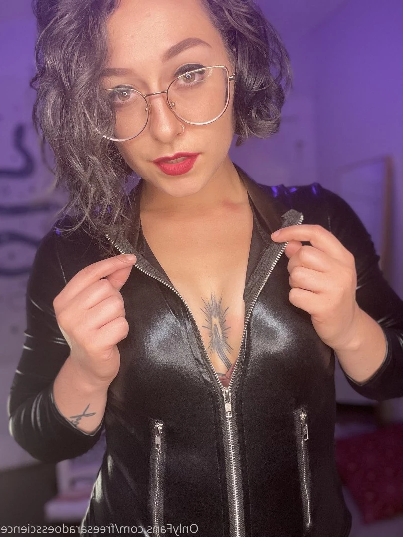 KINK QUEEN [ freesaradoesscience ] Onlyfans leaked photo 4545465 on Hotleaks.tv