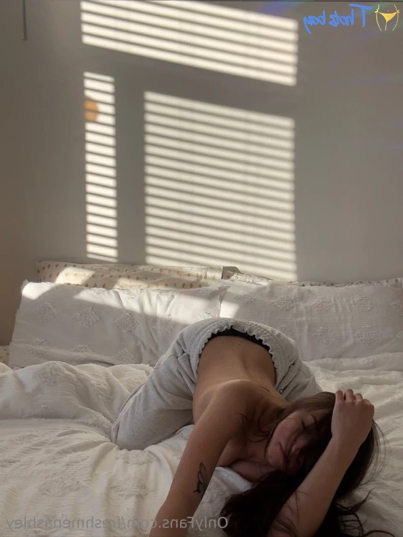 Ashley ❤️ SEXT QUEEN 🤩😻 [ freshmenashley ] Onlyfans leaked photo 18674343 on Hotleaks.tv