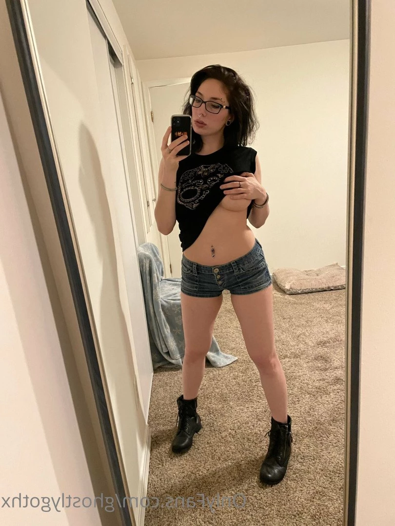 ghostlygothx Onlyfans leaked photo 3658425 on Hotleaks.tv